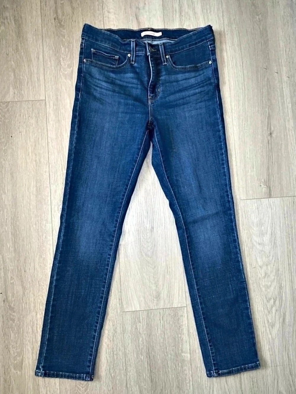 Levi's 312 Shaping Slim Jeans Blue Waist 30 Jeans